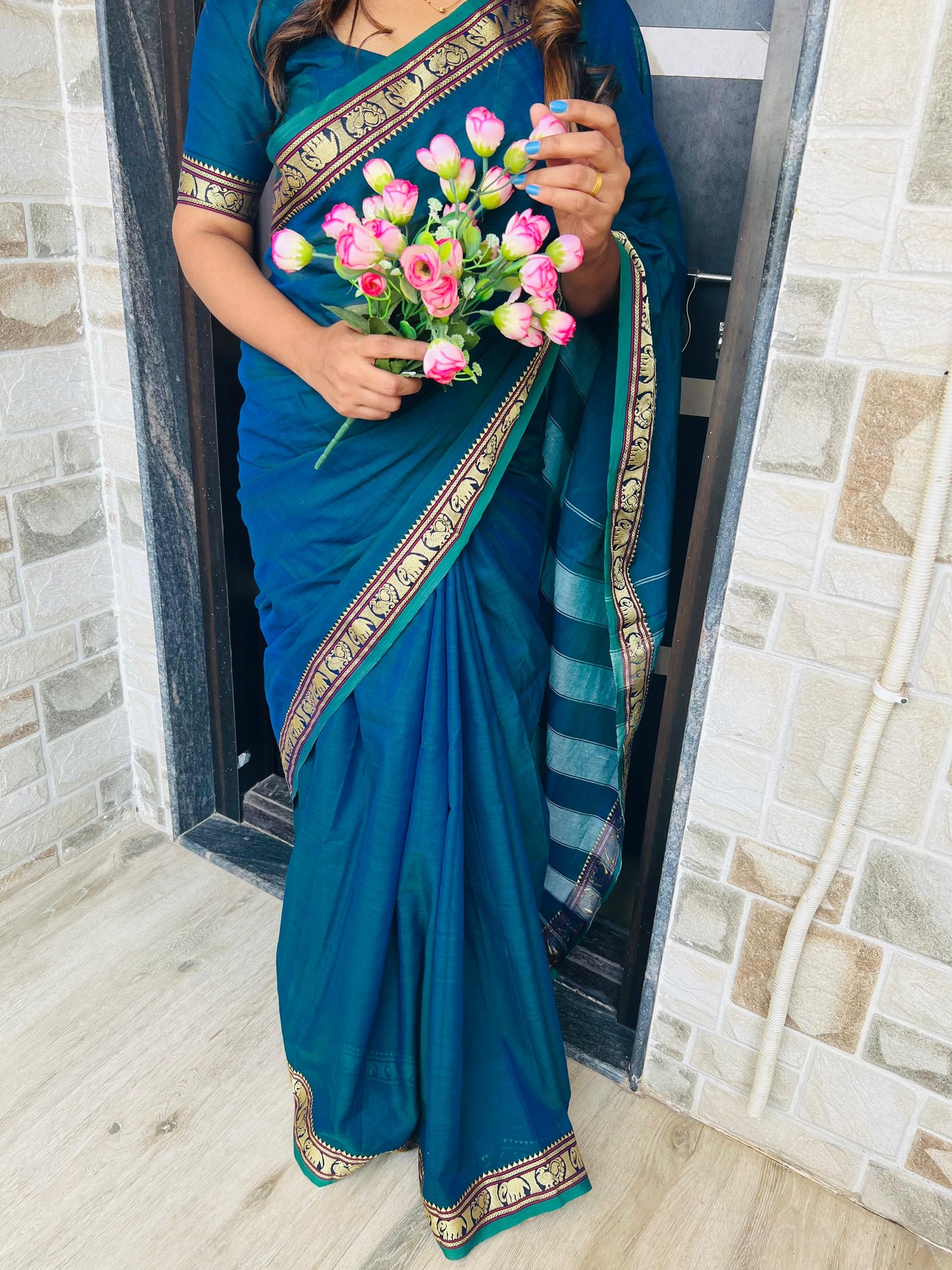Blue Adhira Narayanpeth Cotton Saree | With Unstitched Blouse Piece For Women