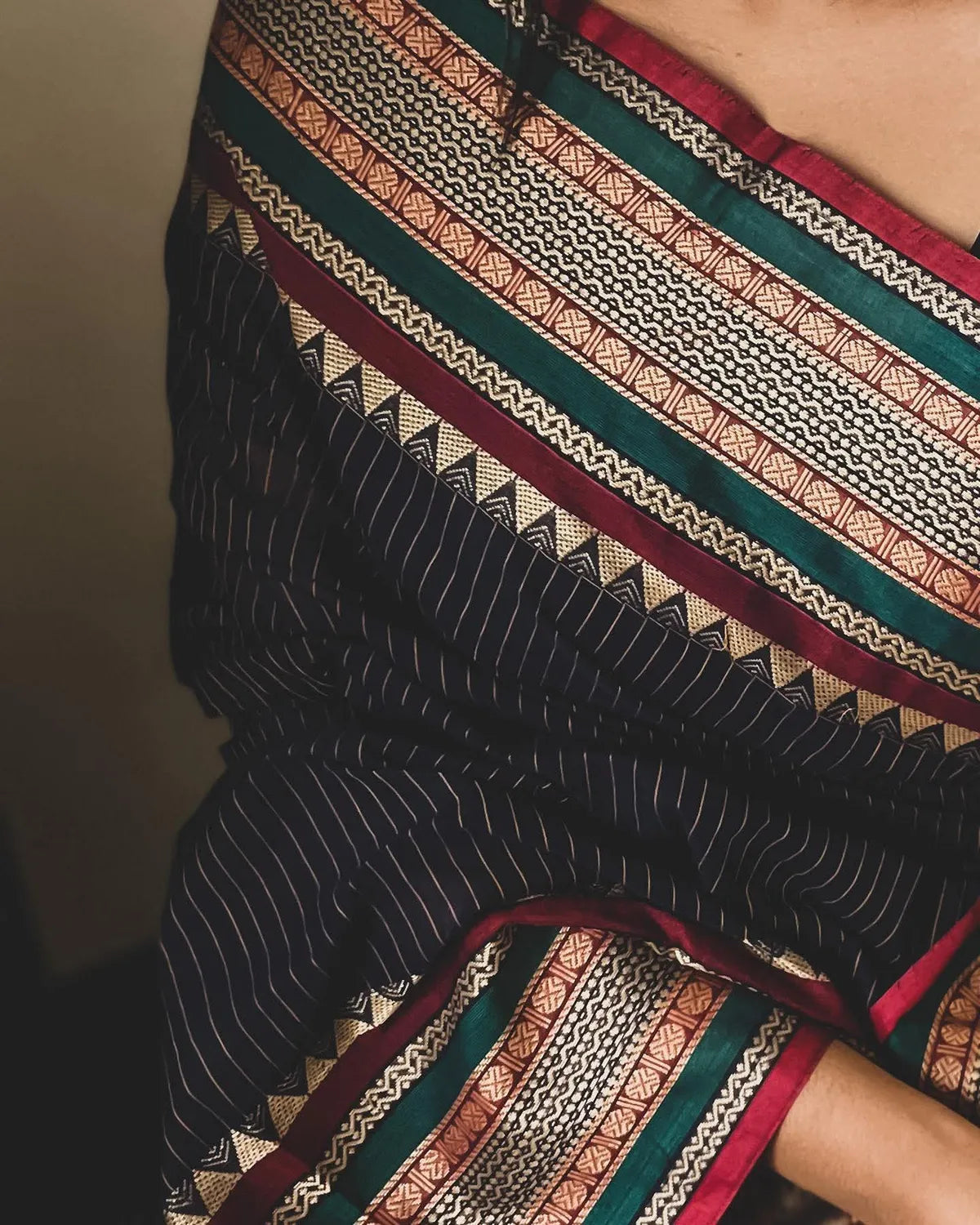 Black Sanskriti Narayanpeth Cotton Saree | With Unstitched Blouse Piece For Women