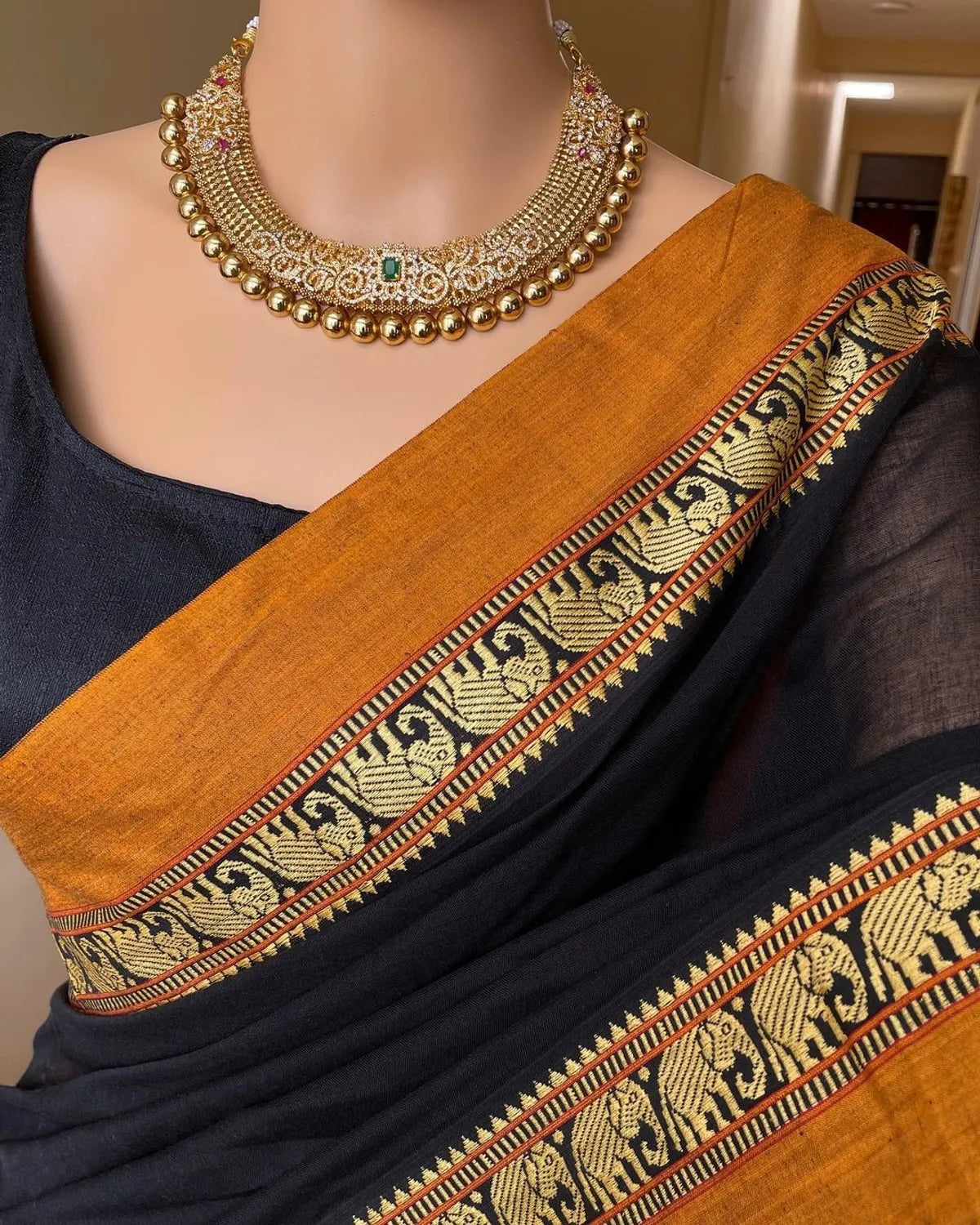 Black Nidhi Narayanpeth Cotton Saree | With Unstitched Blouse Piece For Women