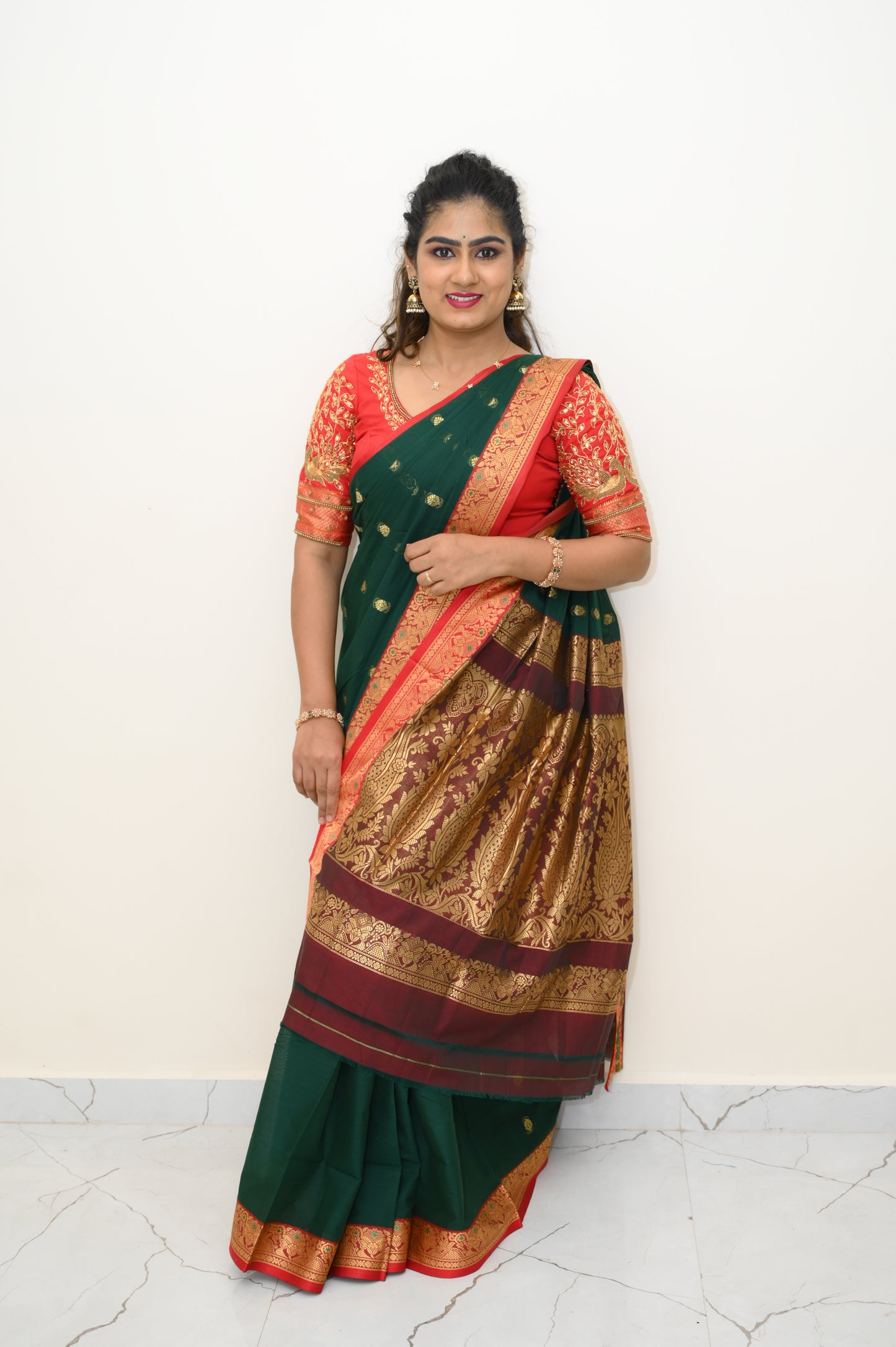 Green Ahalya Narayanpeth Cotton Saree | With Unstitched Blouse Piece For Women