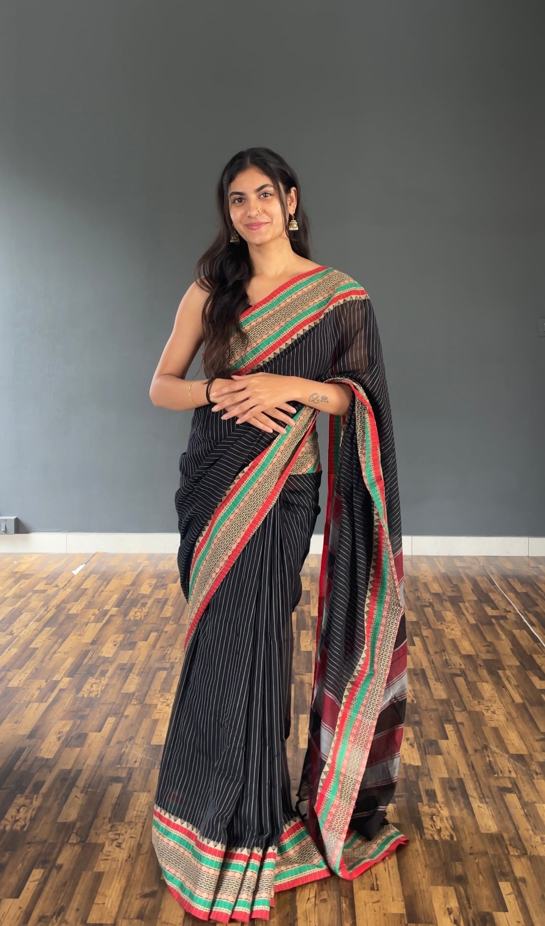 Black Sanskriti Narayanpeth Cotton Saree | With Unstitched Blouse Piece For Women