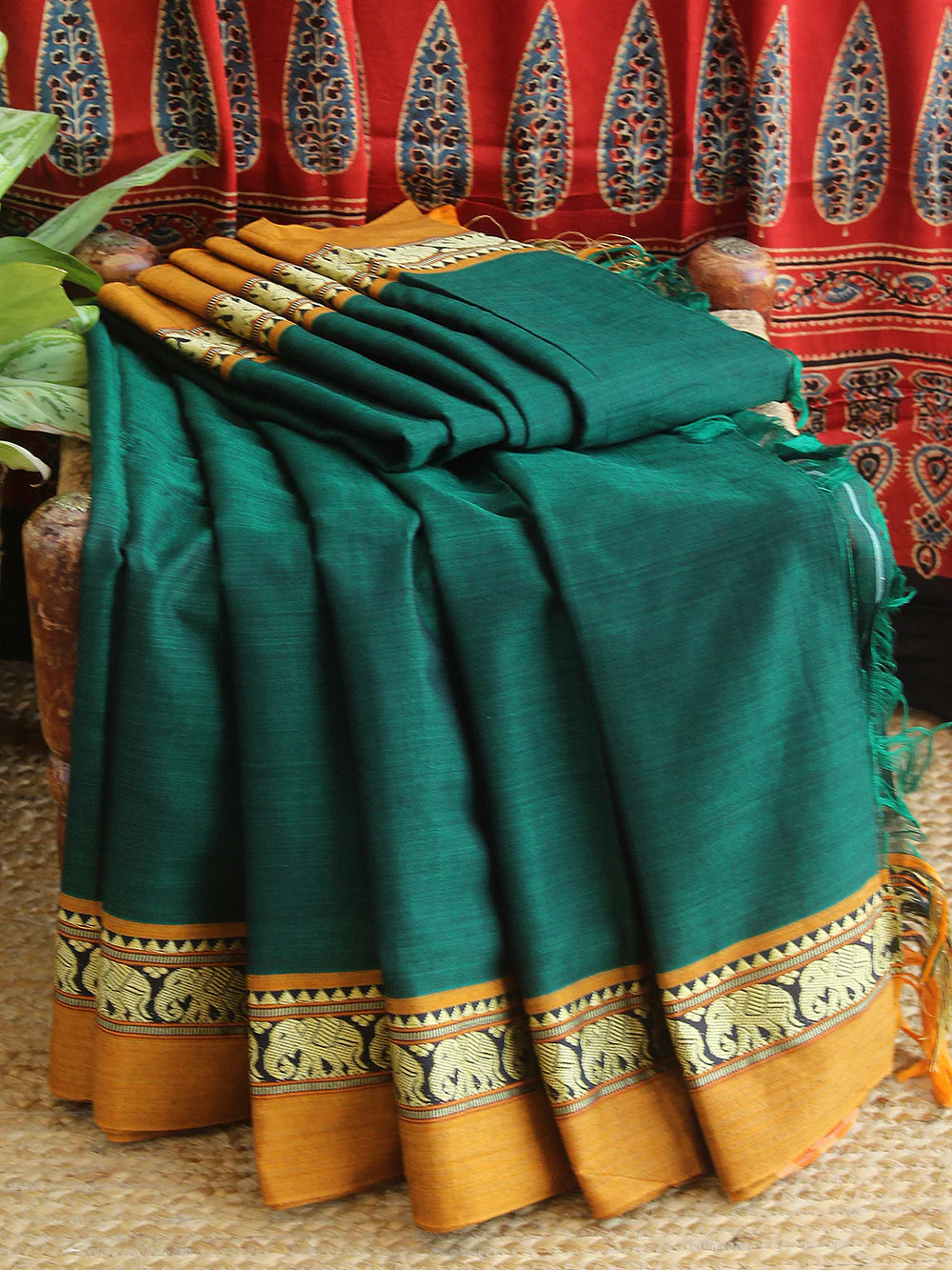 Green Nidhi Narayanpeth Cotton Saree | With Unstitched Blouse Piece For Women