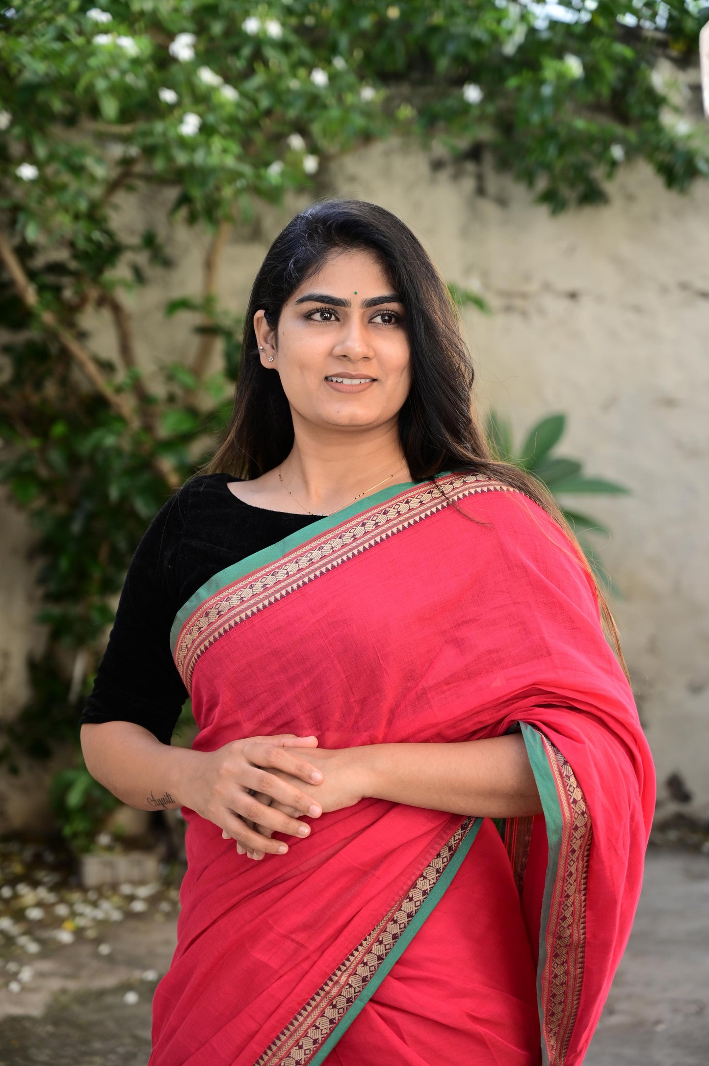 Red Viha Narayanpeth Cotton Saree | With Unstitched Blouse Piece For Women
