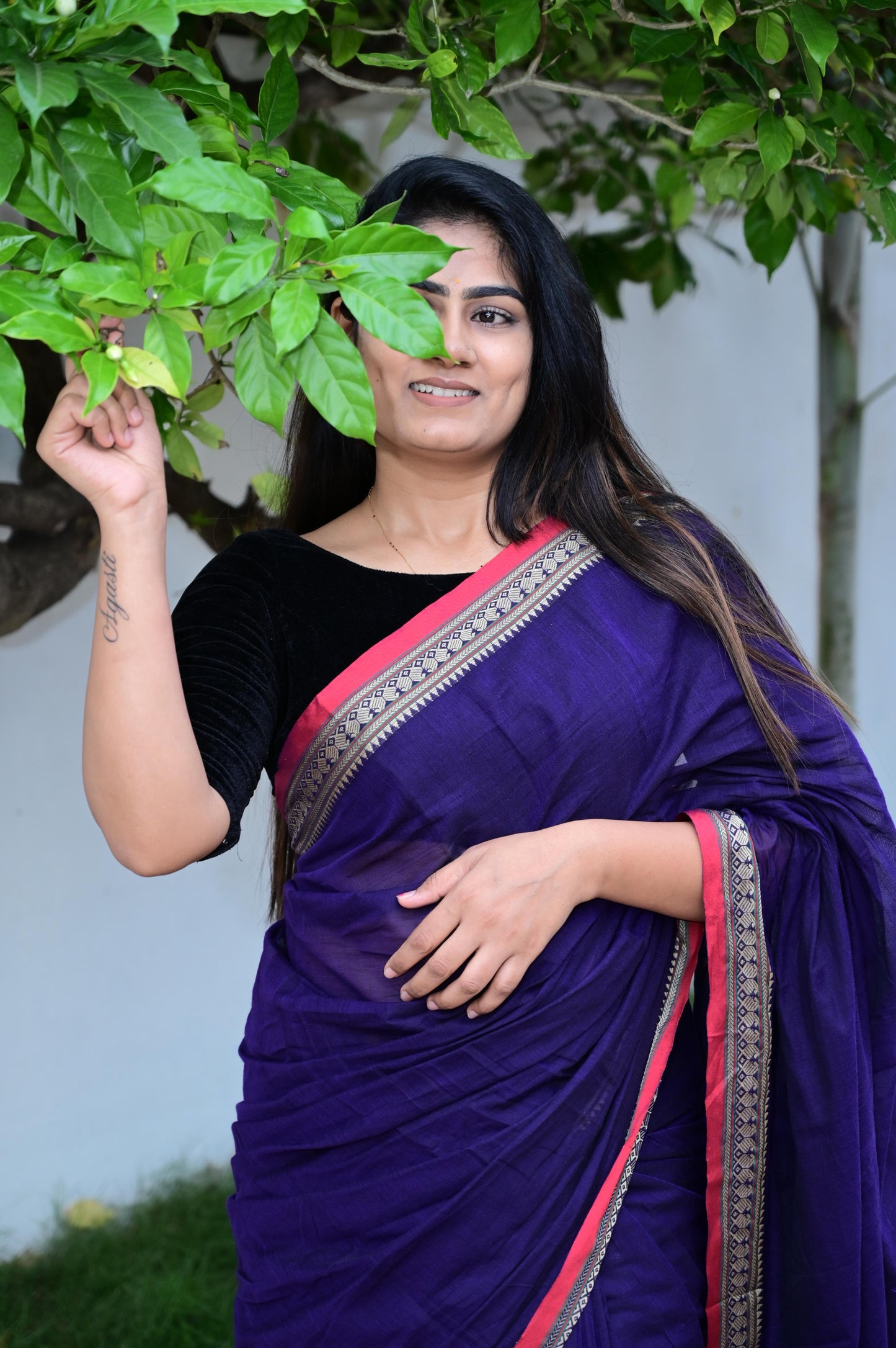 Dark Purple Viha Narayanpeth Cotton Saree | With Unstitched Blouse Piece For Women