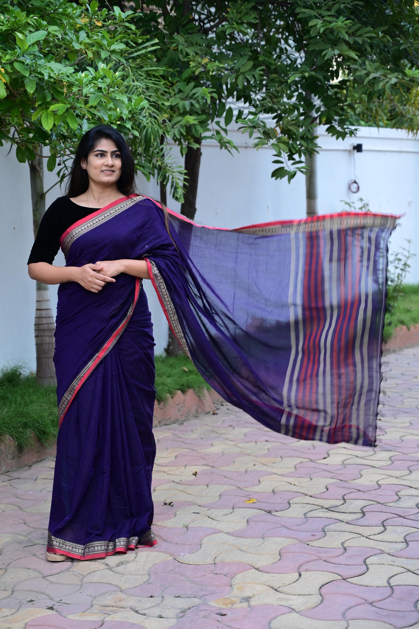 Dark Purple Viha Narayanpeth Cotton Saree | With Unstitched Blouse Piece For Women