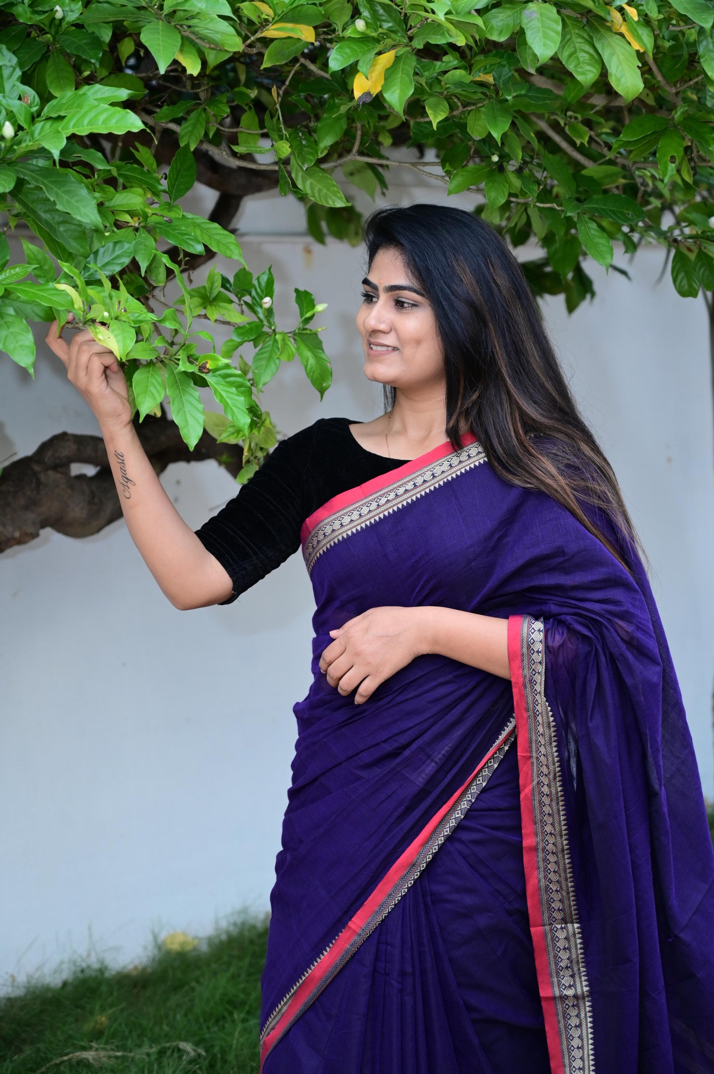 Dark Purple Viha Narayanpeth Cotton Saree | With Unstitched Blouse Piece For Women