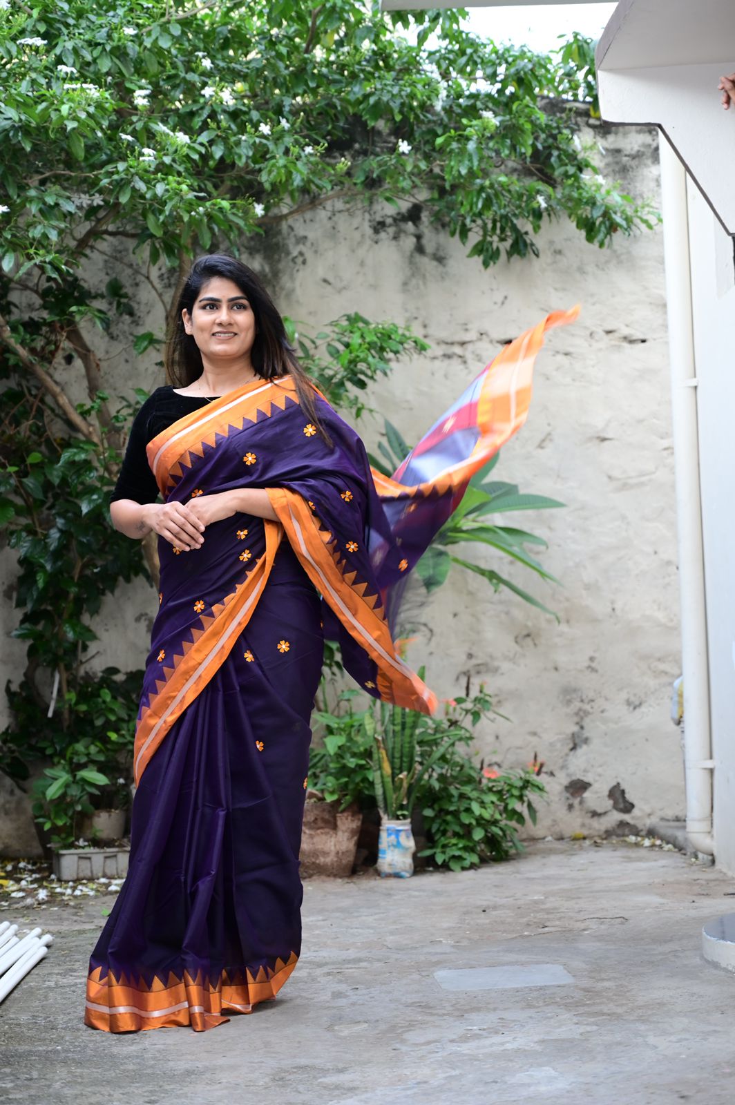 Blue Aishwarya Acrylic Cotton Saree | With Unstitched Blouse Piece For Women