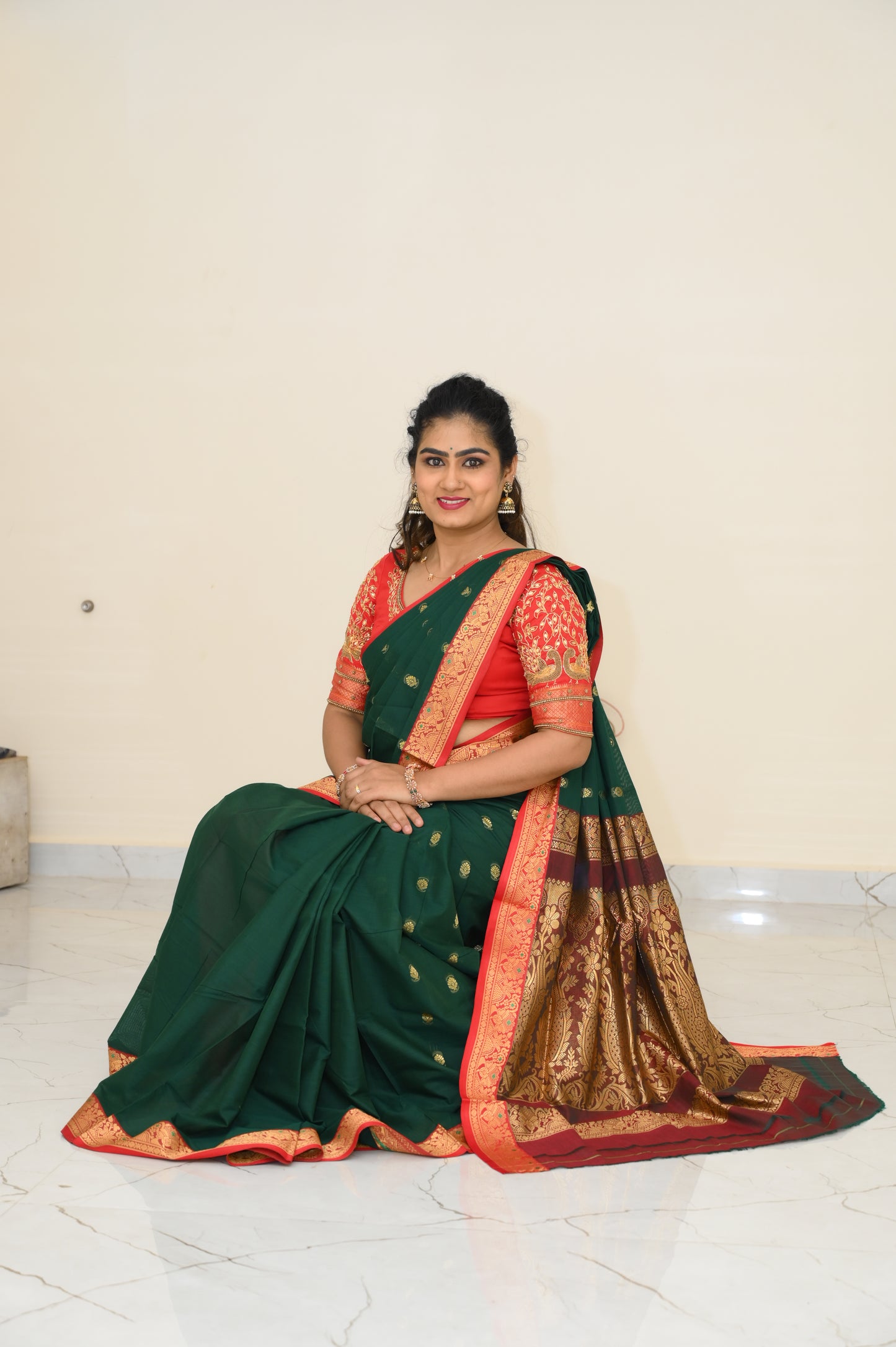 Green Ahalya Narayanpeth Cotton Saree | With Unstitched Blouse Piece For Women