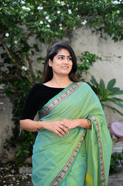 Dual Shade green Veda Narayanpeth  Cotton Saree | With Unstitched Blouse Piece For Women